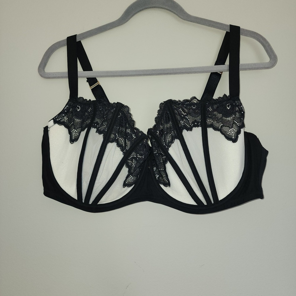 Cacique Black White Lace Whimsigoth Balconette Adjustable Straps Bra 44DD